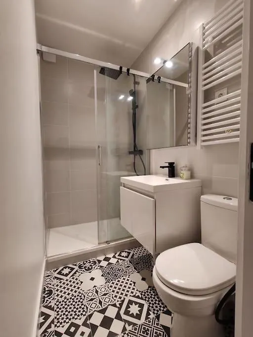 Studio Moderno Al Centro Di Parigi - Republique France