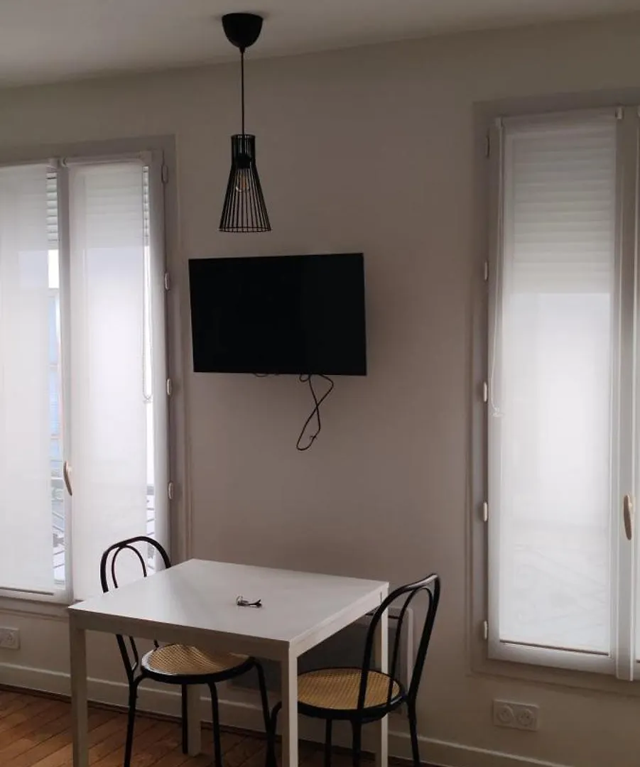 Studio Moderno Al Centro Di Parigi - Republique Apartment